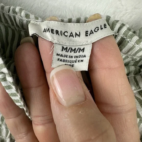 American Eagle Top Womens Medium Green Seersucker Halter Sleeveless Top Smocked - Picture 3 of 10